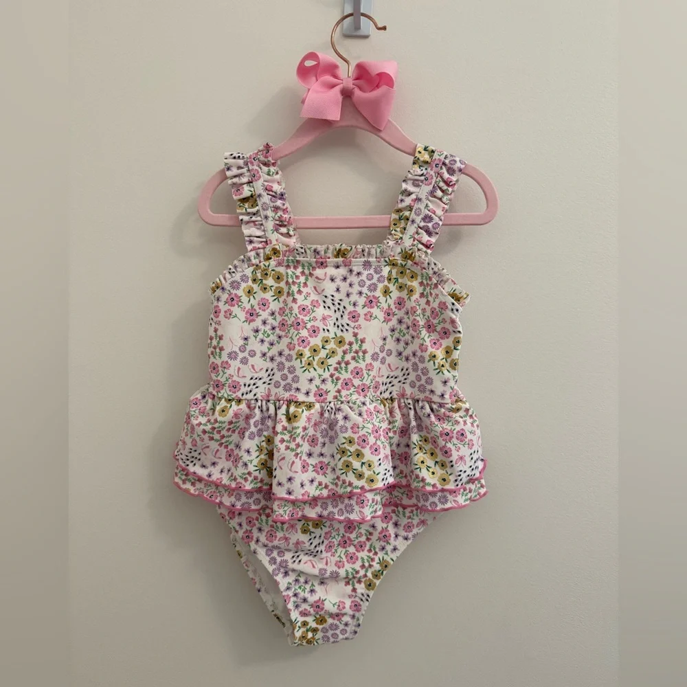 5T Catherine Malandrino Floral Ruffle One-Piece, Wee Ones Bow, & WaterShoes 9/10 - Picture 2 of 8